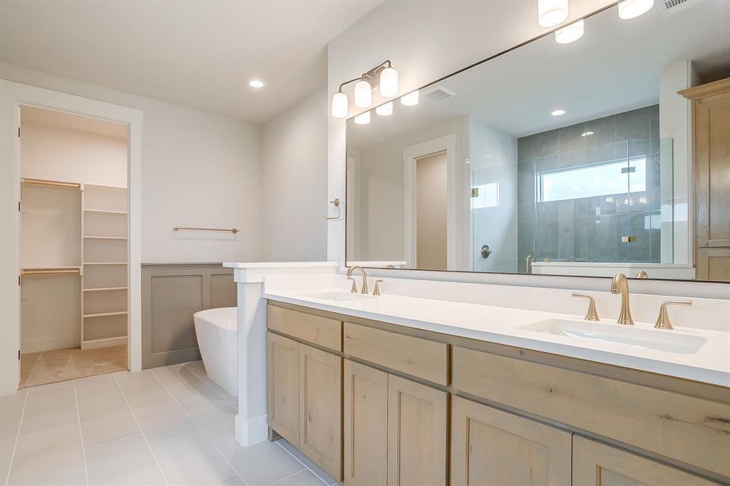 Peaks at Lone Elm - Residential