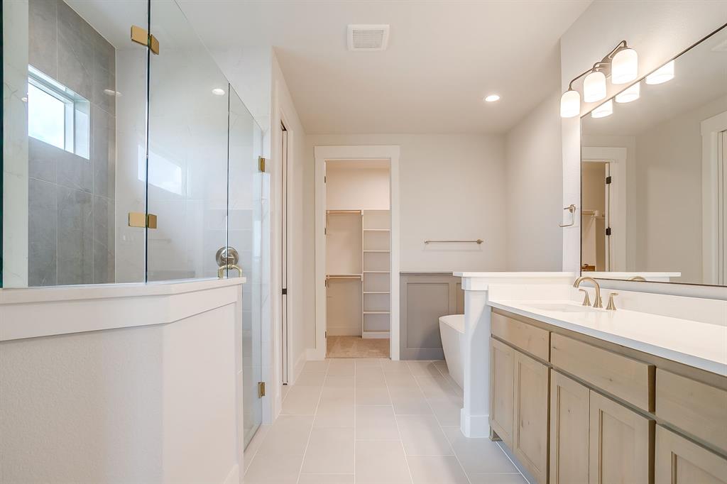 Peaks at Lone Elm - Residential