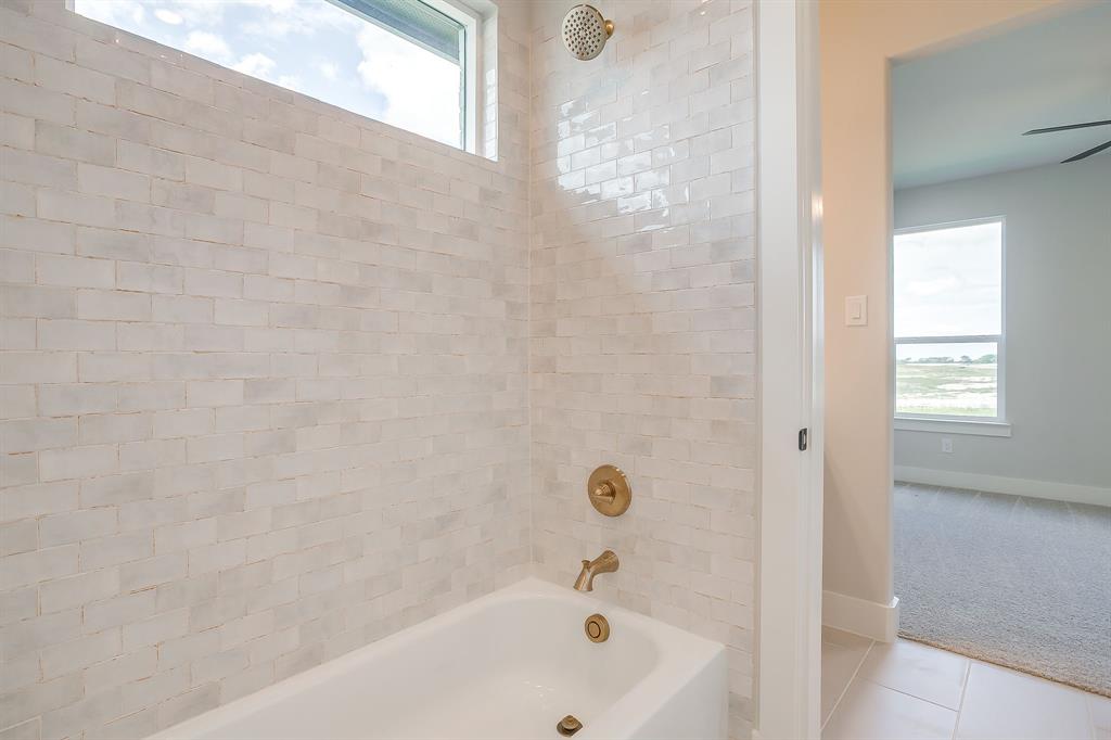 Peaks at Lone Elm - Residential