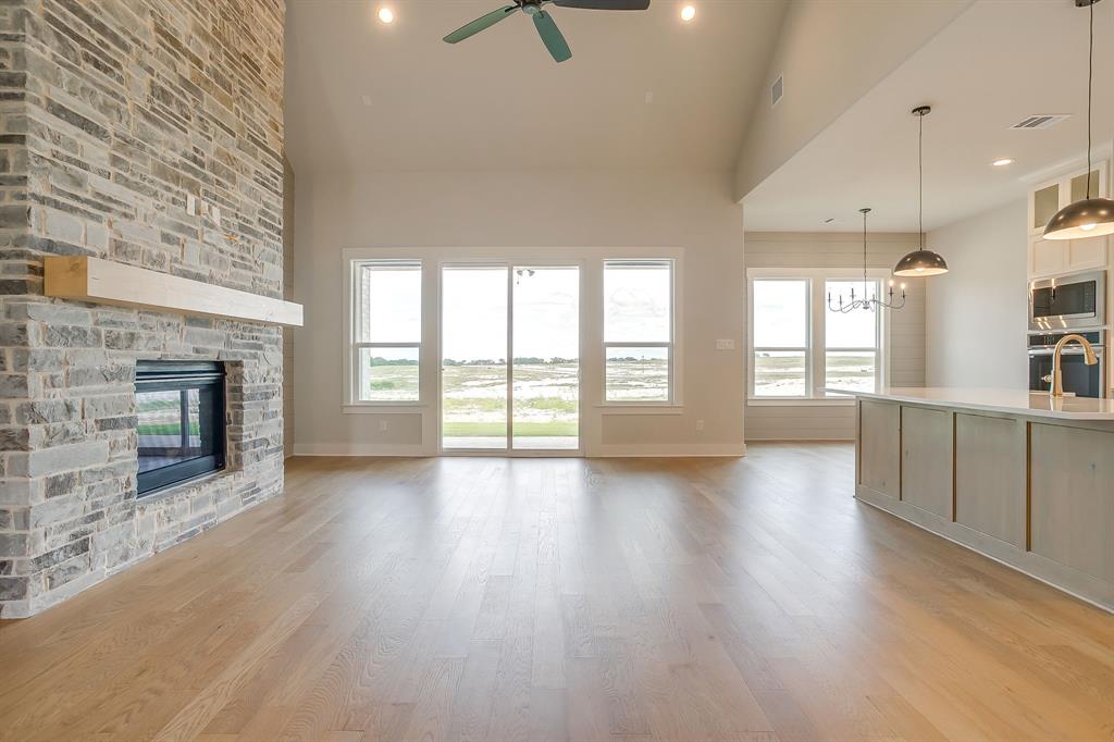Peaks at Lone Elm - Residential