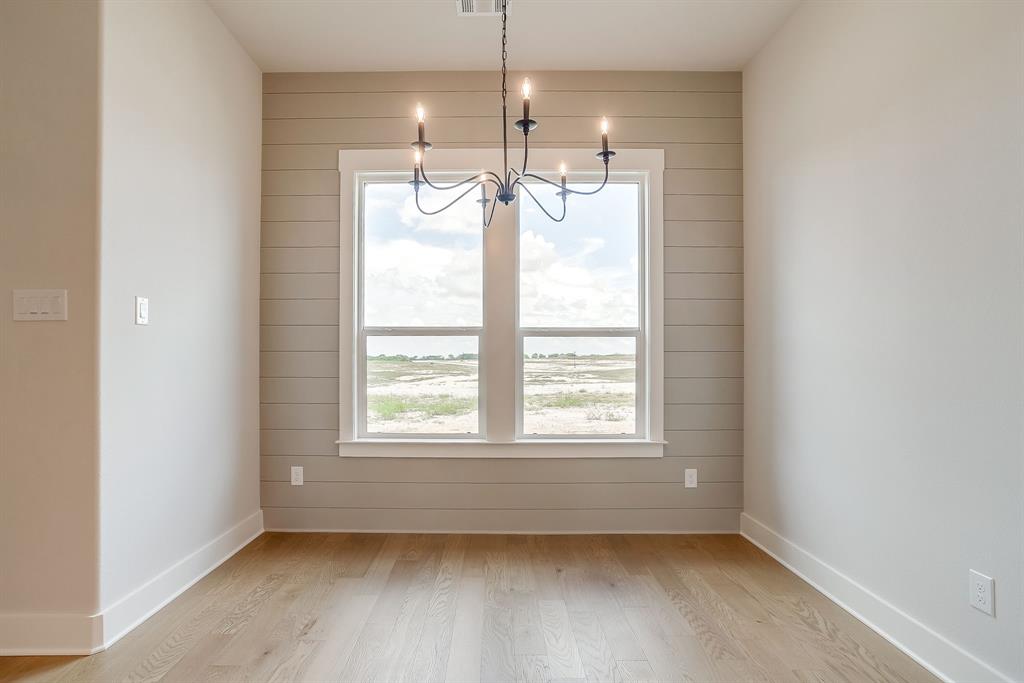 Peaks at Lone Elm - Residential