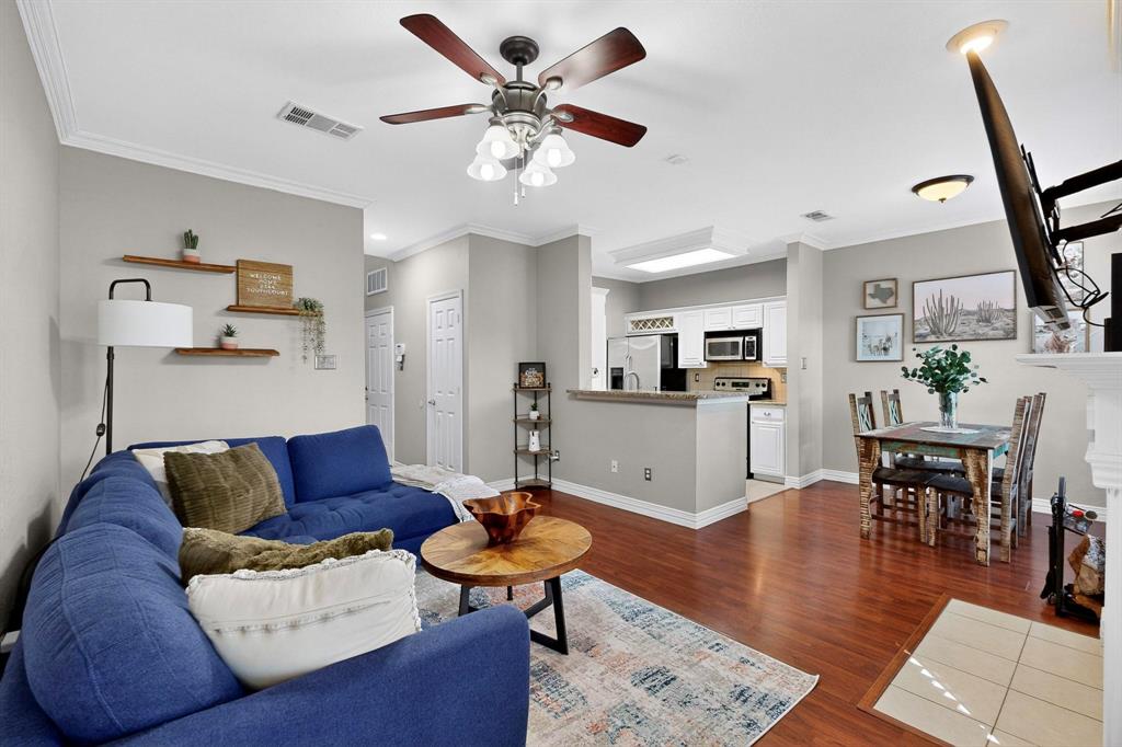 Lakeside Landing Townhomes 02 - Residential