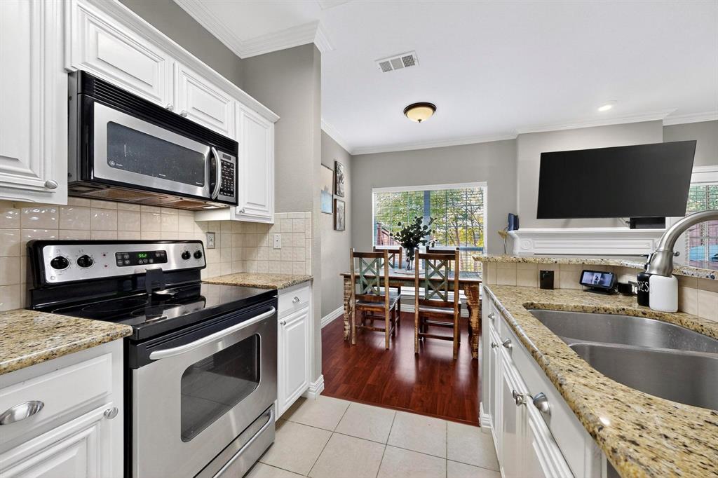 Lakeside Landing Townhomes 02 - Residential
