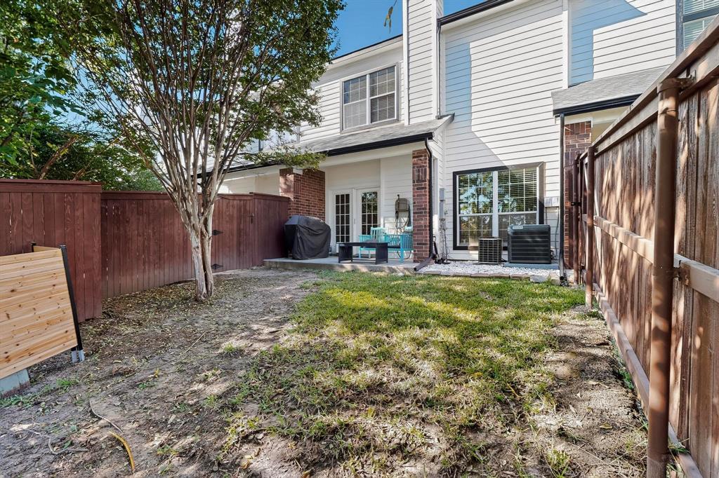 Lakeside Landing Townhomes 02 - Residential
