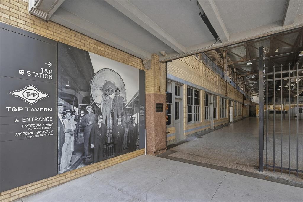 Texas & Pacific Lofts Condo - Residential