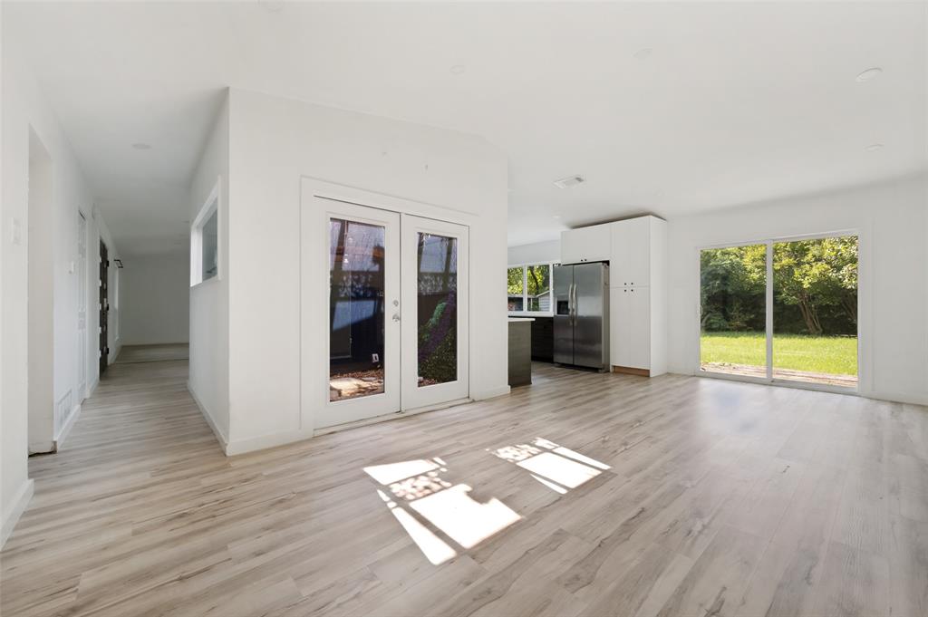 Country Club Estates - Residential