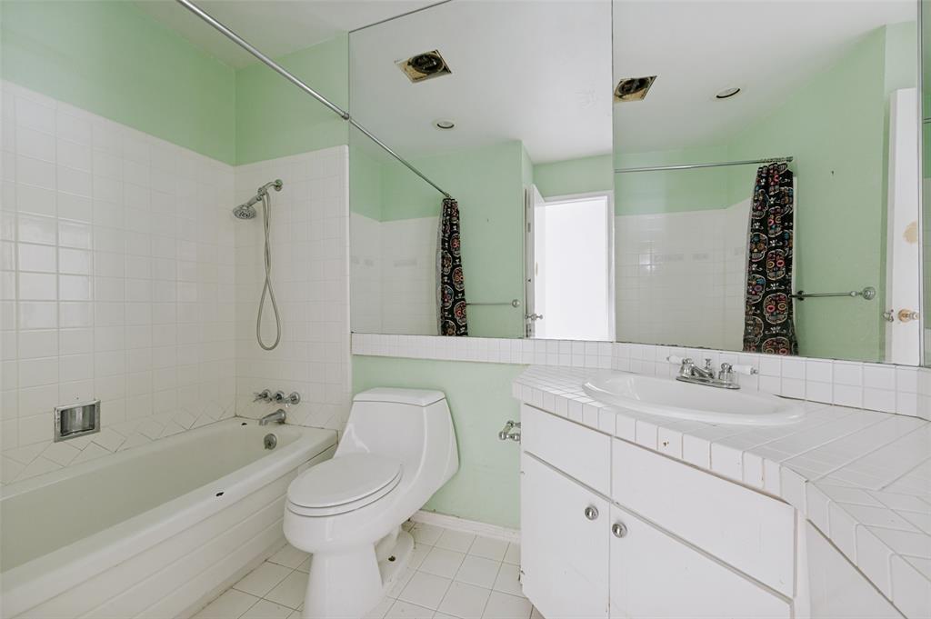 Country Club Estates - Residential