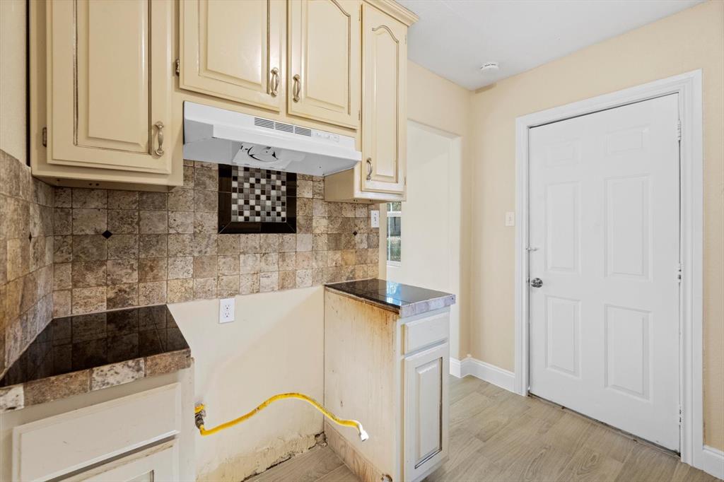 CRESTLAND ADD - Residential