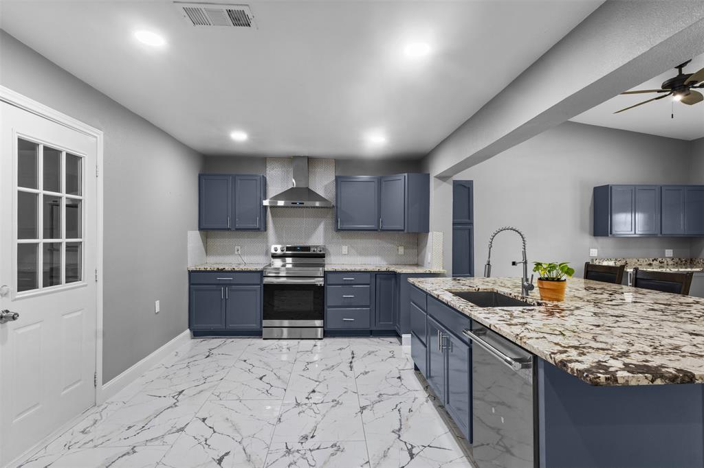 Buckingham Village Estates - Residential