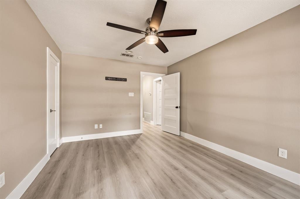 Saint Claire Woods Add - Residential