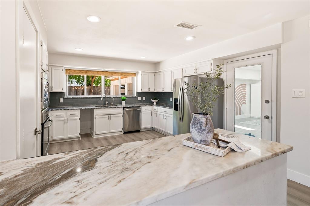 Saint Claire Woods Add - Residential