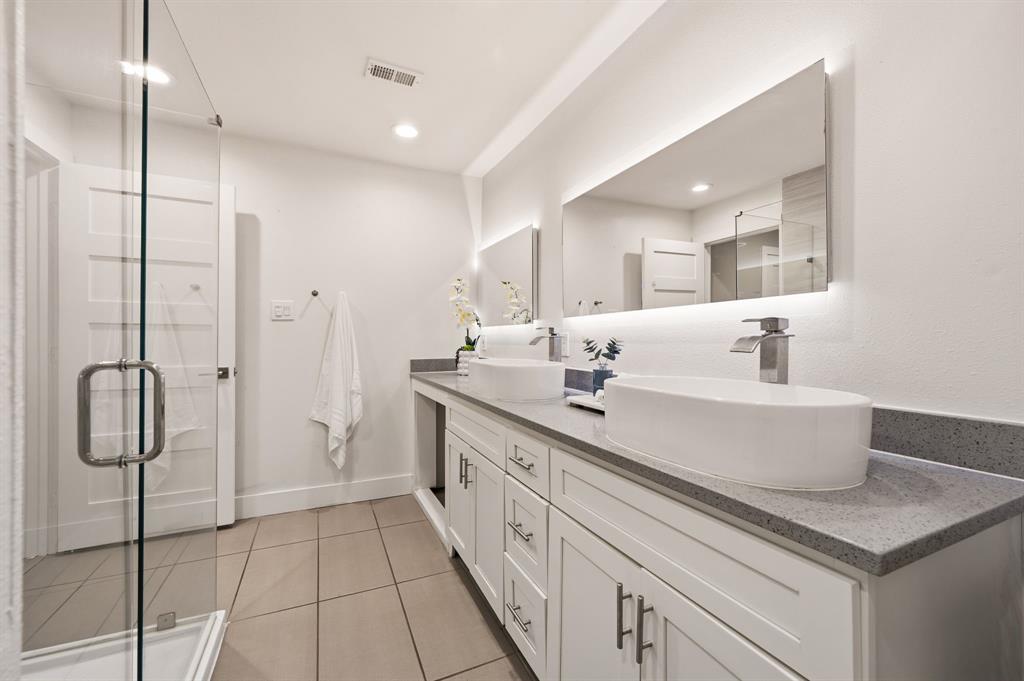 Saint Claire Woods Add - Residential