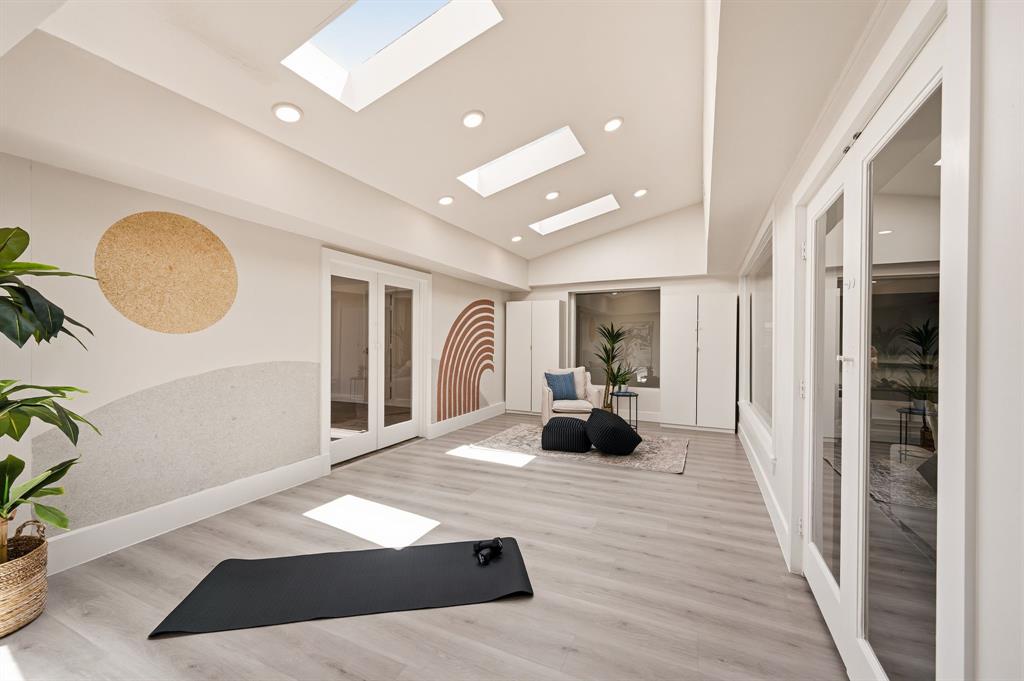 Saint Claire Woods Add - Residential