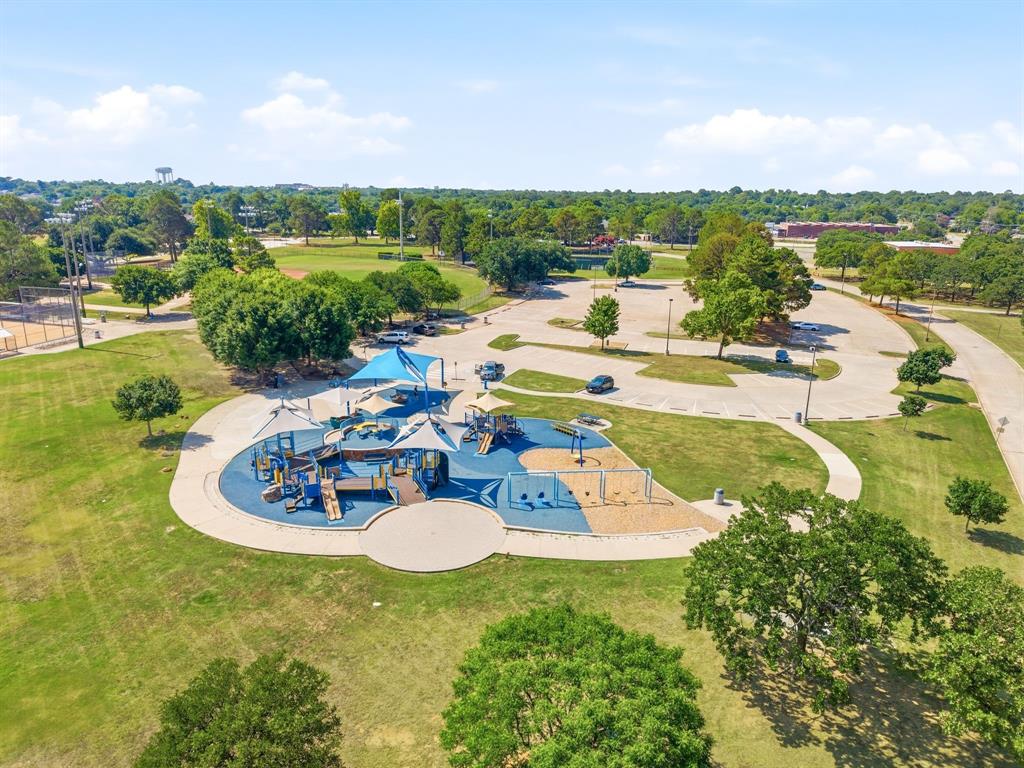 Saint Claire Woods Add - Residential