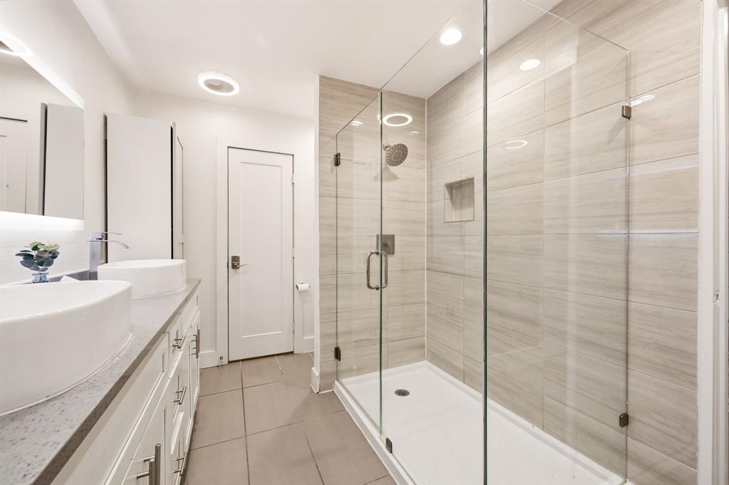 Saint Claire Woods Add - Residential