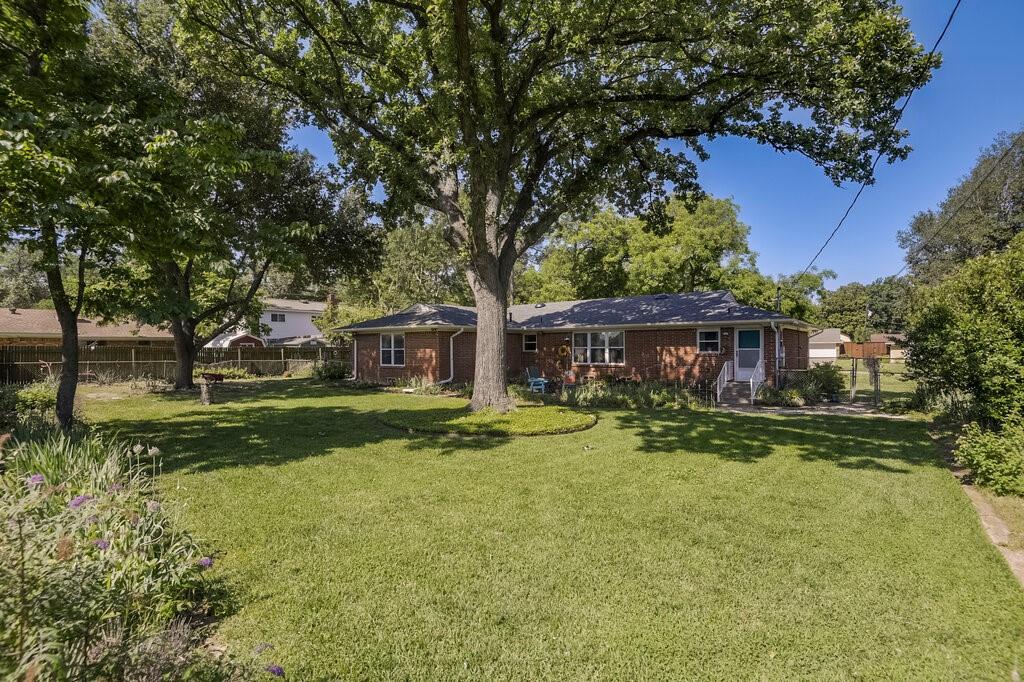 Elm Shadows Add - Residential
