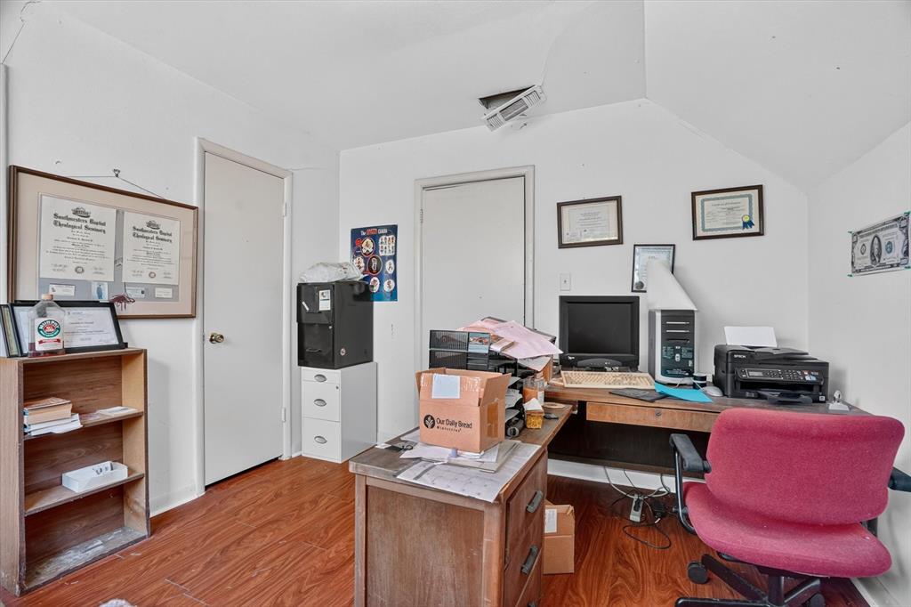 Dorsett Add - Commercial Sale