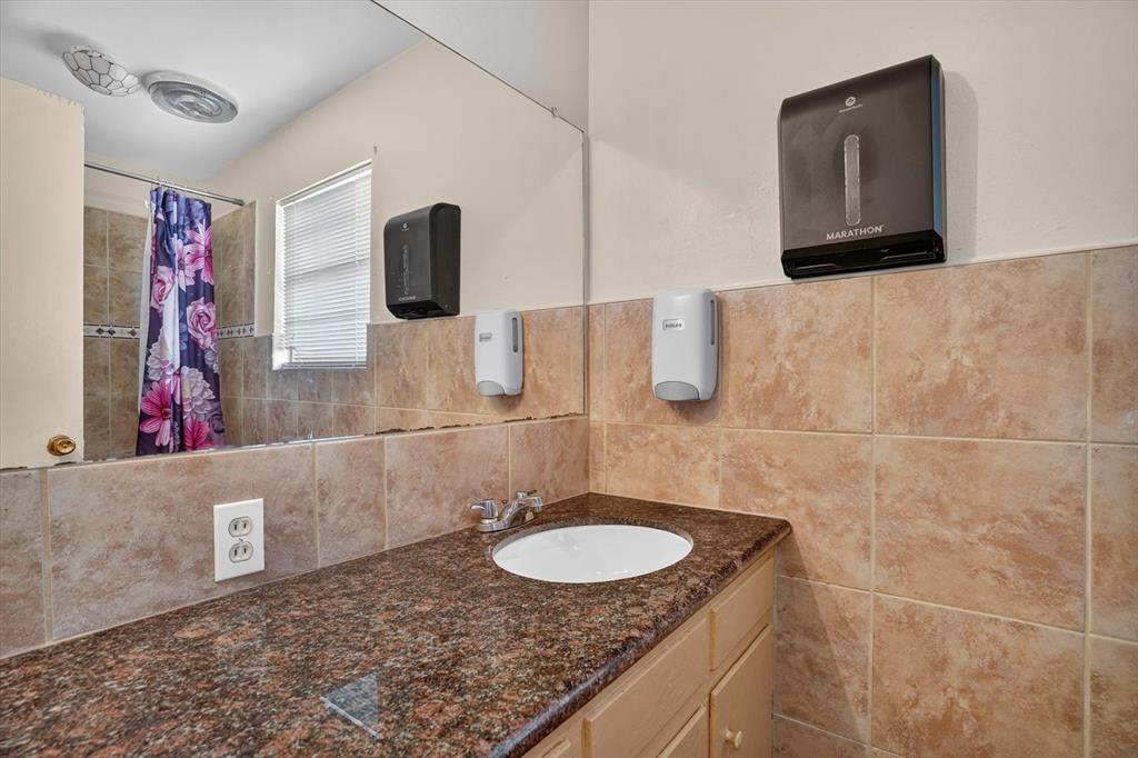 Dorsett Add - Commercial Sale