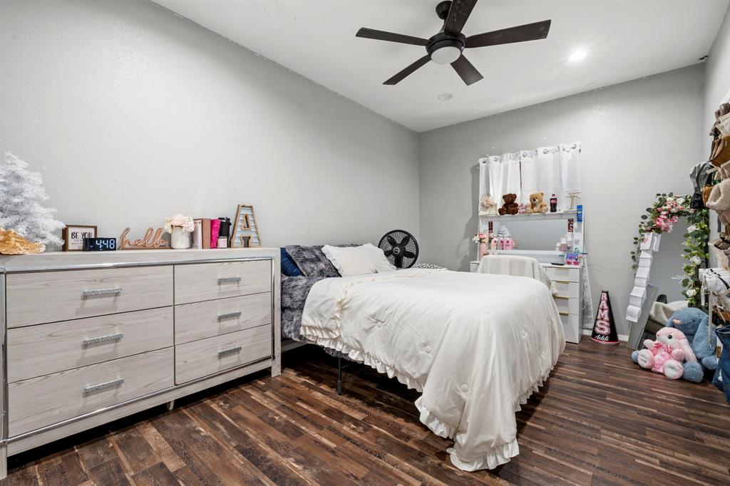R & Lt 13r - Residential