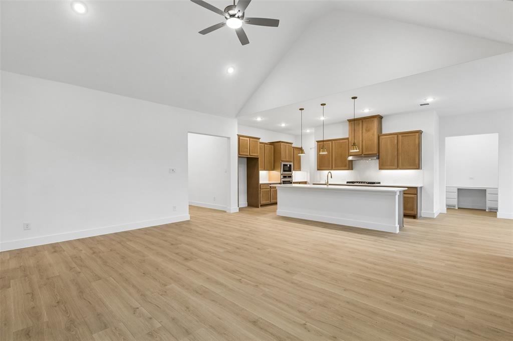 Ellis Ranch Estates - Residential
