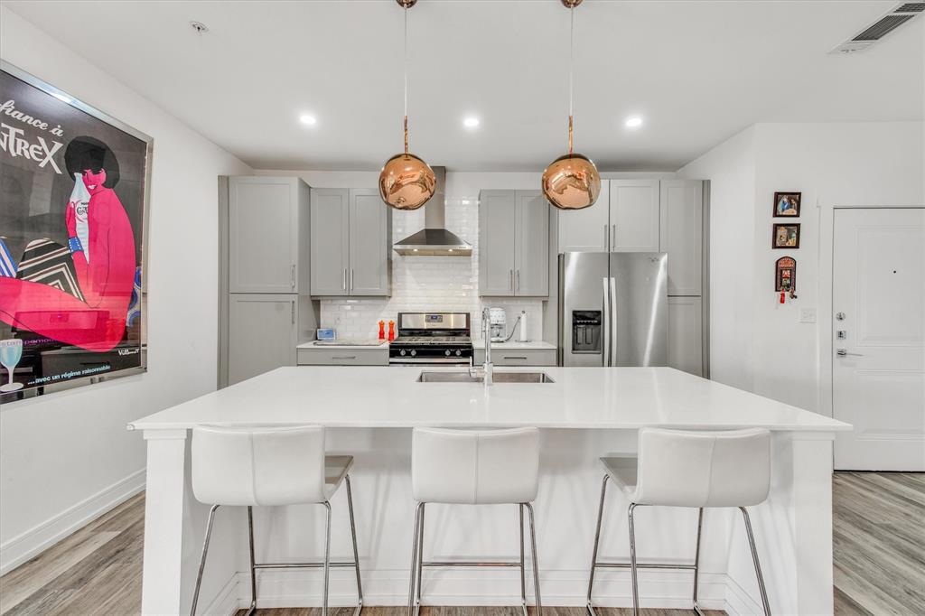 GREENWOOD FLATS CONDOMINIUMS - Residential