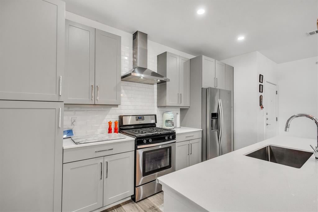 GREENWOOD FLATS CONDOMINIUMS - Residential