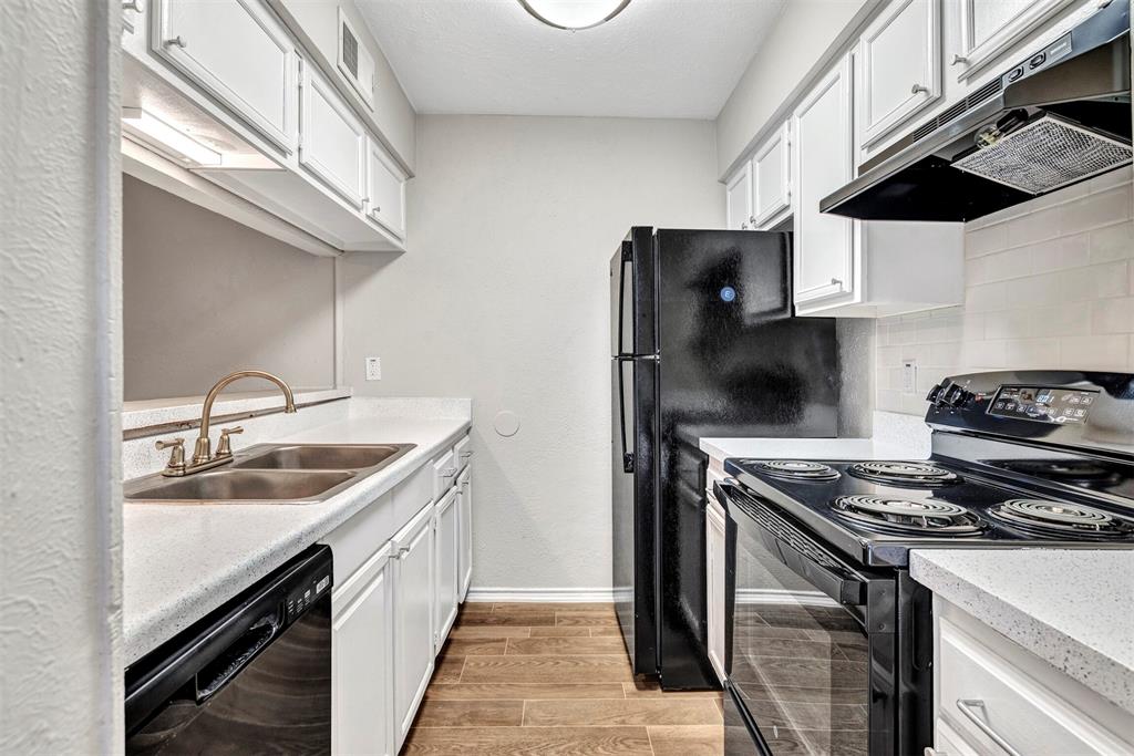 Springtree Crossing Condos - Residential