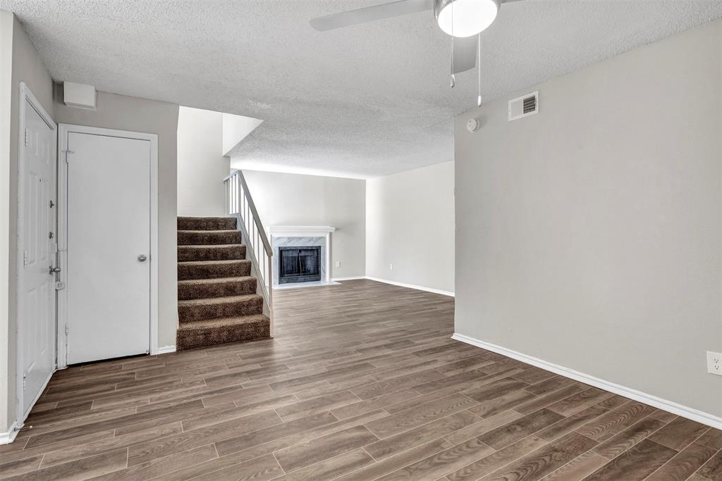 Springtree Crossing Condos - Residential