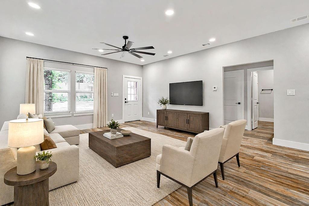 Blue Water Oaks - Residential