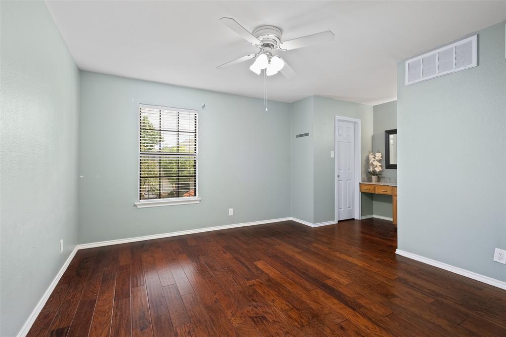 La Mirada Condo - Residential