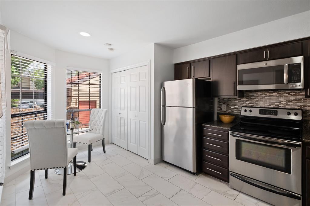 La Mirada Condo - Residential