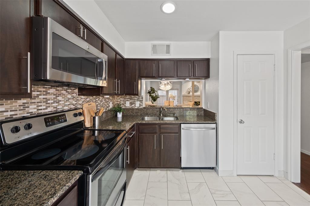 La Mirada Condo - Residential