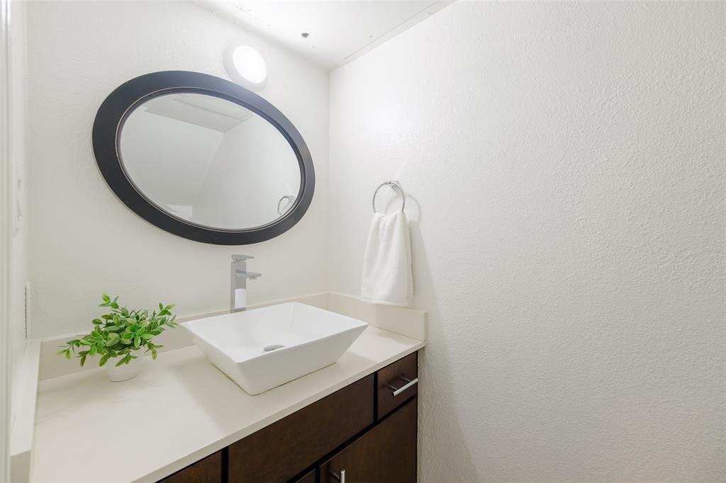 La Mirada Condo - Residential