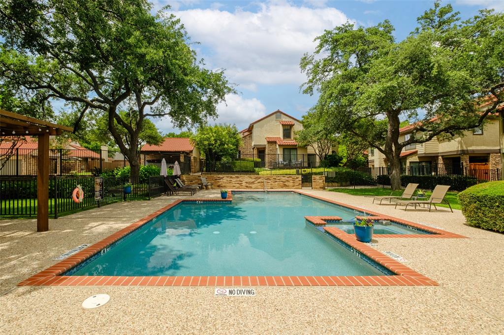 La Mirada Condo - Residential