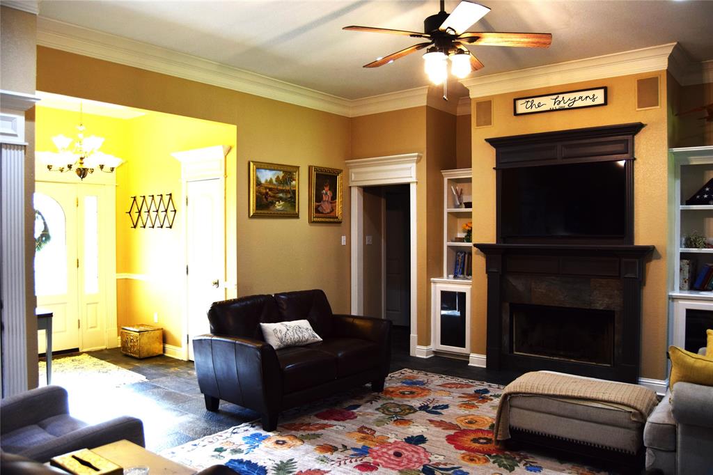 Corner Stone - Residential