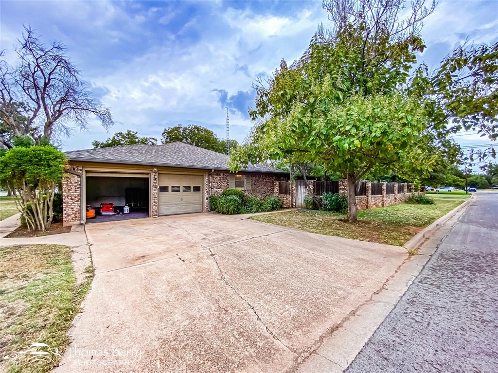 Brookhollow - Residential Lease
