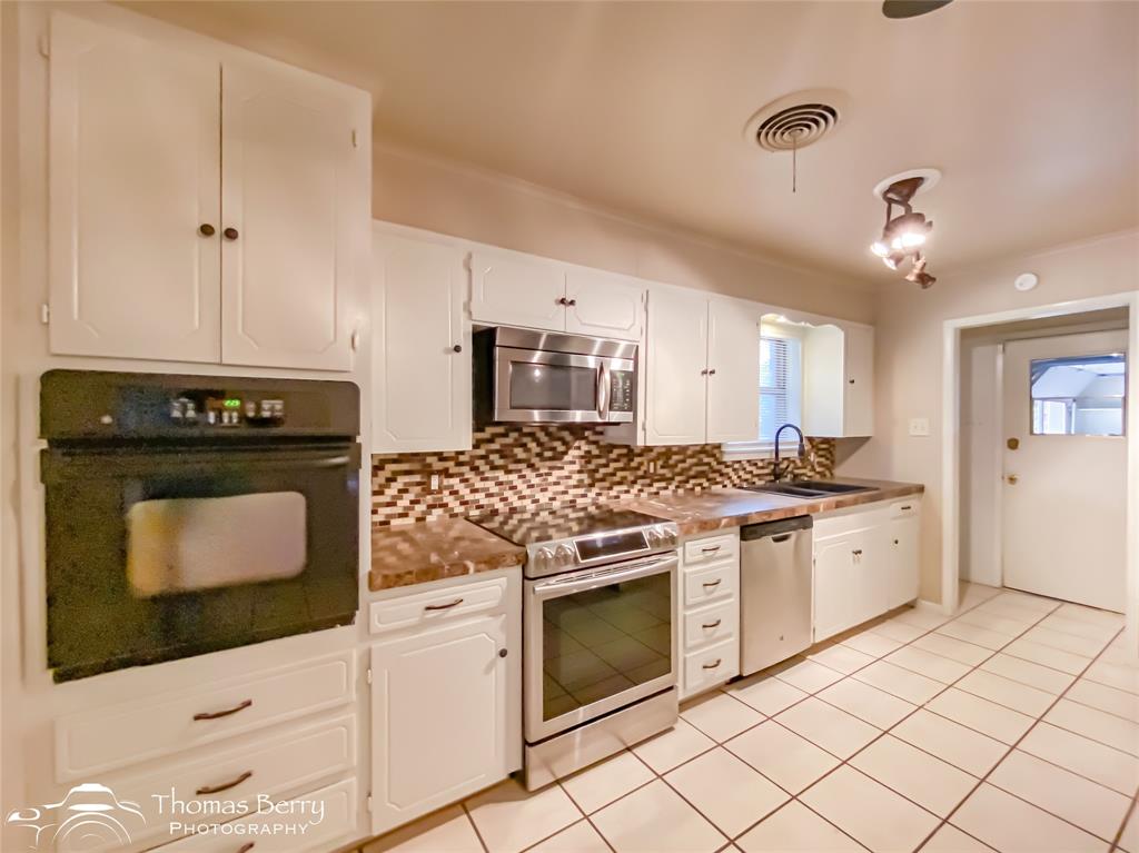 Brookhollow - Residential Lease