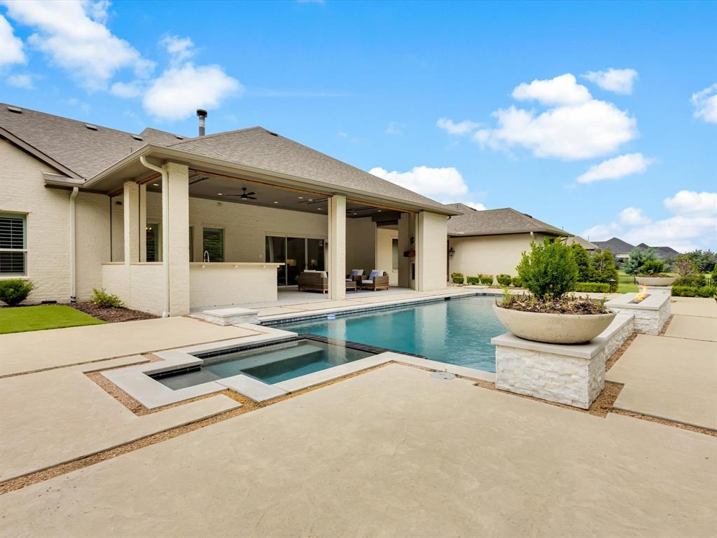 Hidden Creeks Pointe - Residential