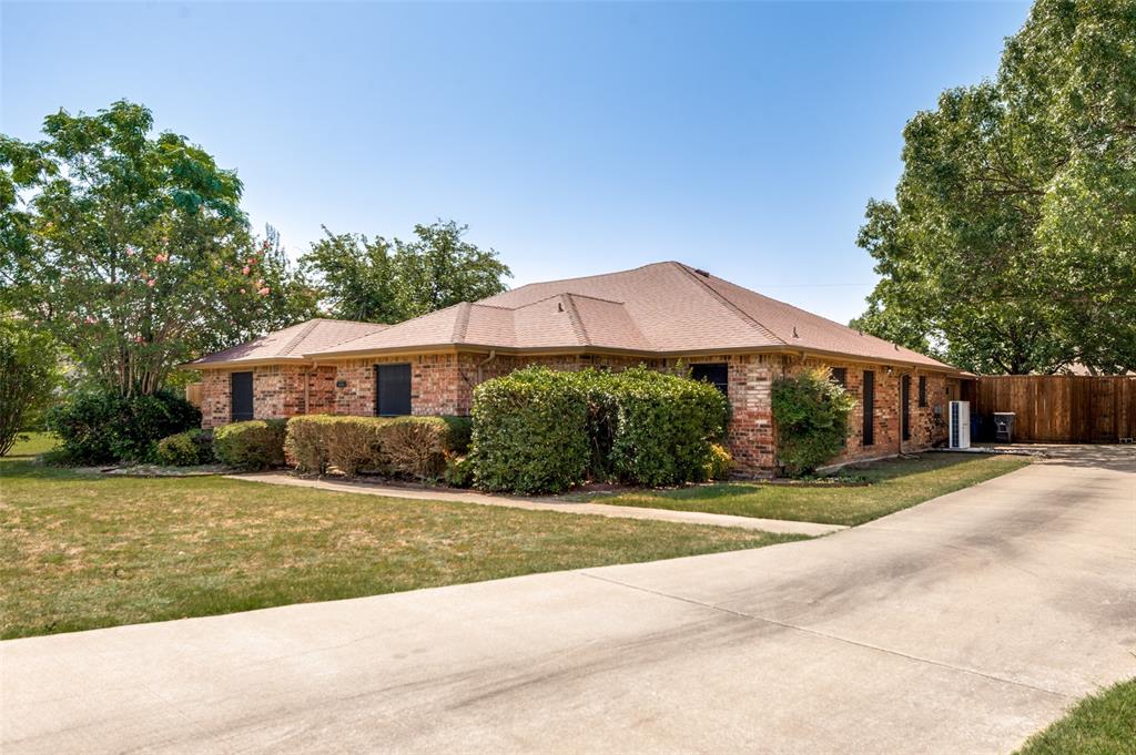 MULTIPLE OFFERS RECEIVED, BEST AND FINAL SUNDAY AT 2:00PM!!   Preston Road Highlands, INVESTOR DREAM PROPERTY!!  This 4 bedroom, 3 full bath one story home with a bonus room that could be used as a study, exercise or craft room!  This home has great potential, it needs a buyer with vision who is able to renovate and to turn this property into a masterpiece!!  The property is on a HUGE .34 acre lot with a large back patio and a 8' board on board fence with metal posts.  This size lot gives you plenty of options for amazing out door living!!  This is a GREAT opportunity for the right buyer!!