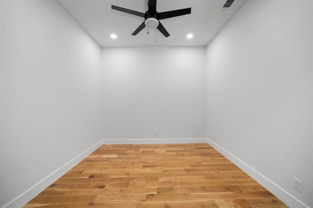 Brown L G Add - Residential