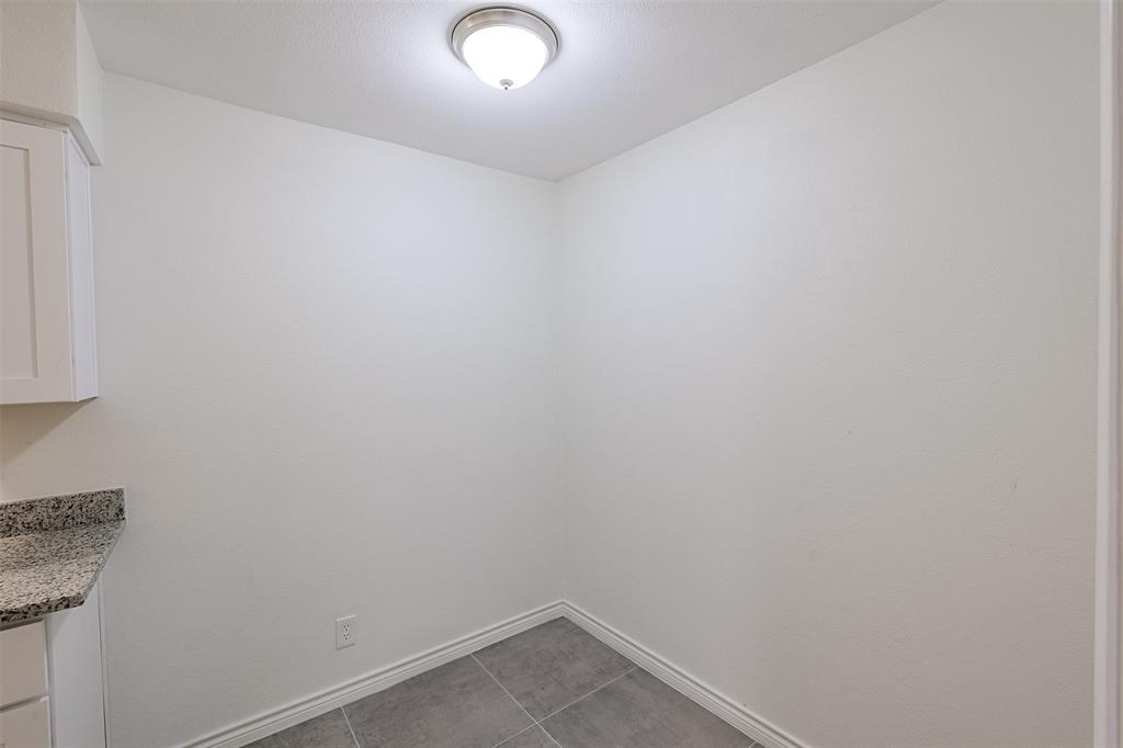 Colonial Gardens Condo - Residential