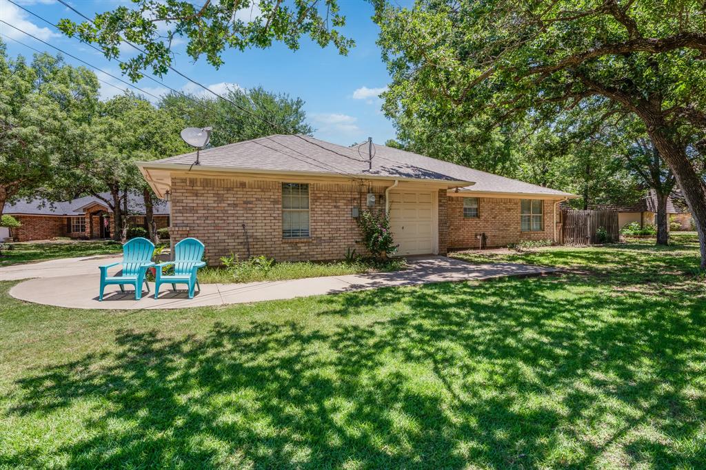 Decordova Bend Estate - Residential