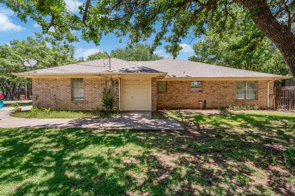 Decordova Bend Estate - Residential