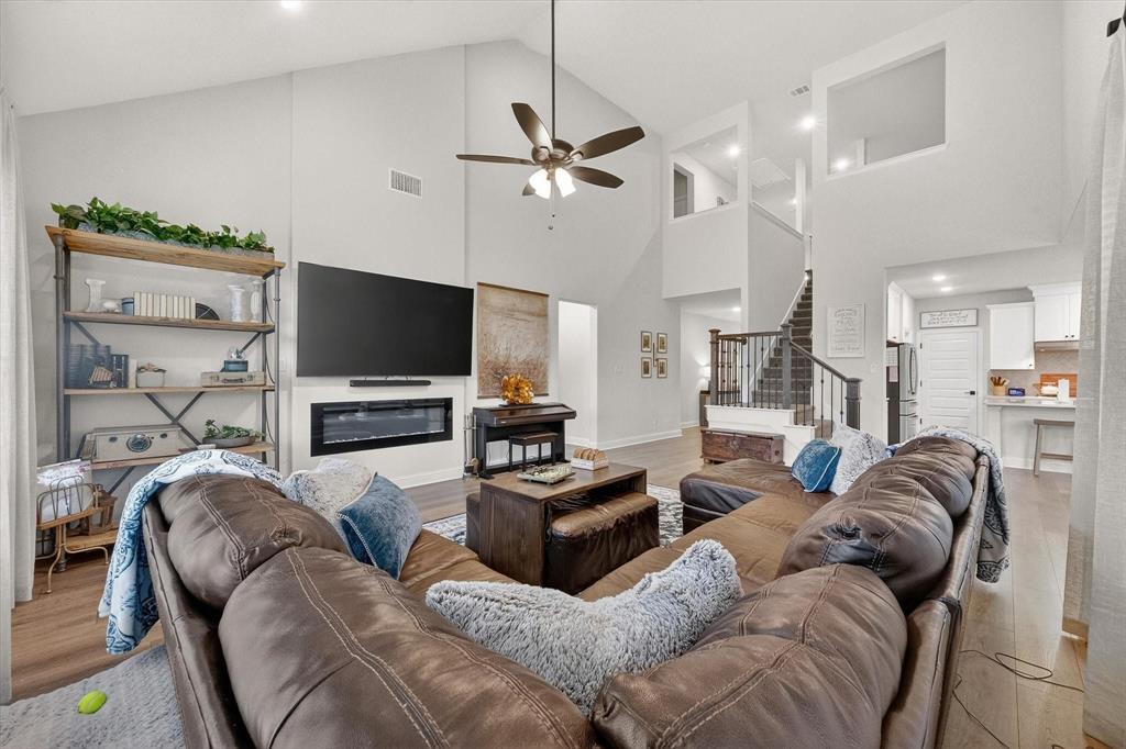 Oaks of North Grove - Residential