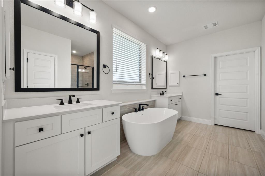 Oaks of North Grove - Residential