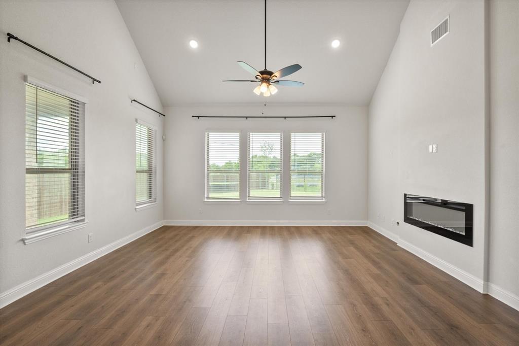 Oaks of North Grove - Residential