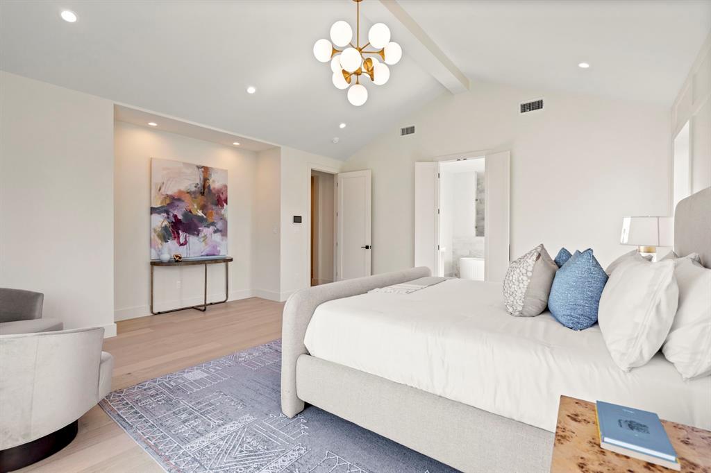 Wilshire Summit - Residential