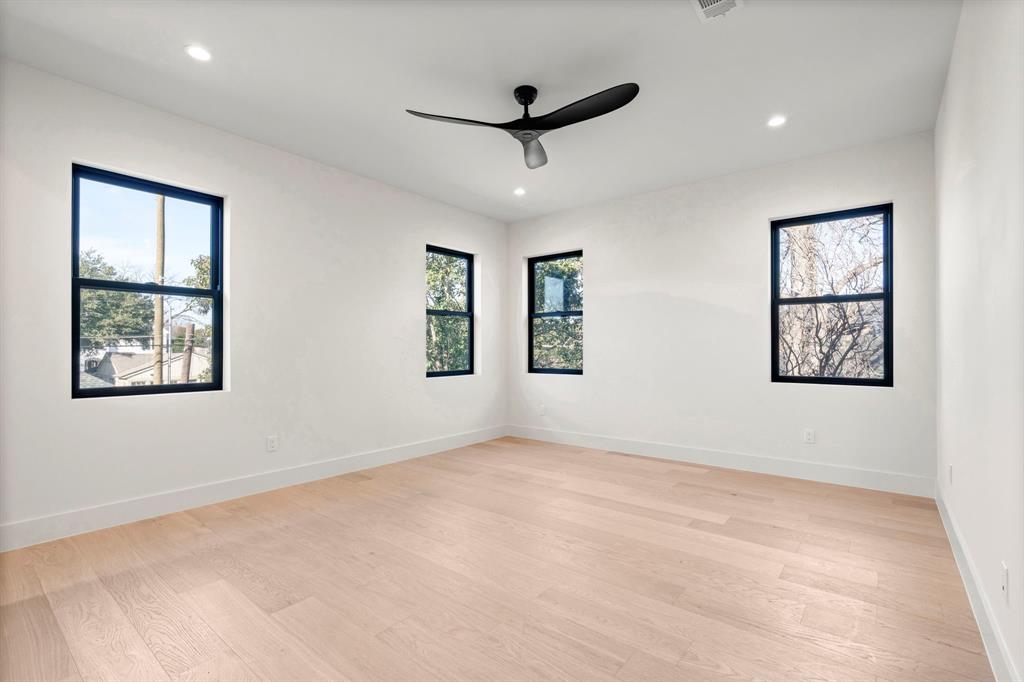 Wilshire Summit - Residential