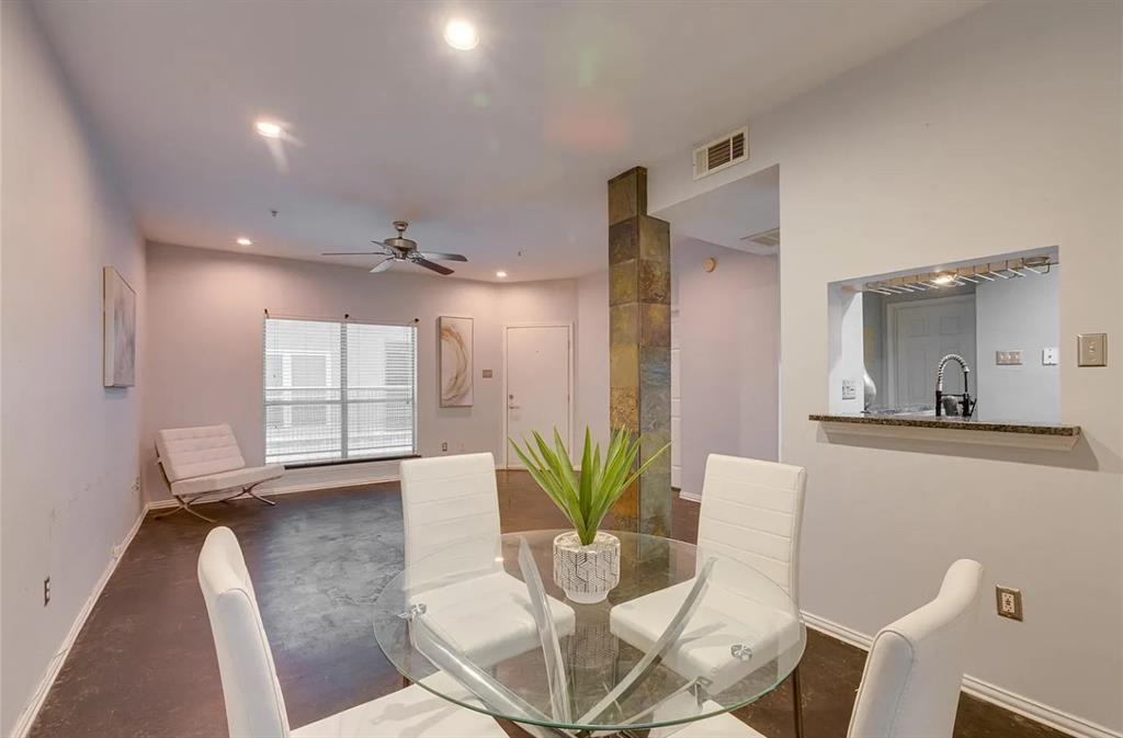 Hall Street Condo 4104 - Residential
