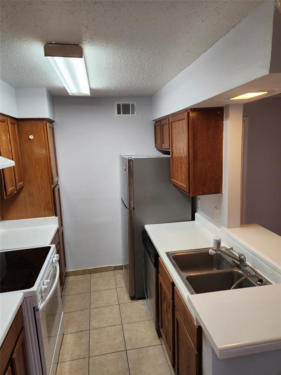 Burgundy Condo - Residential